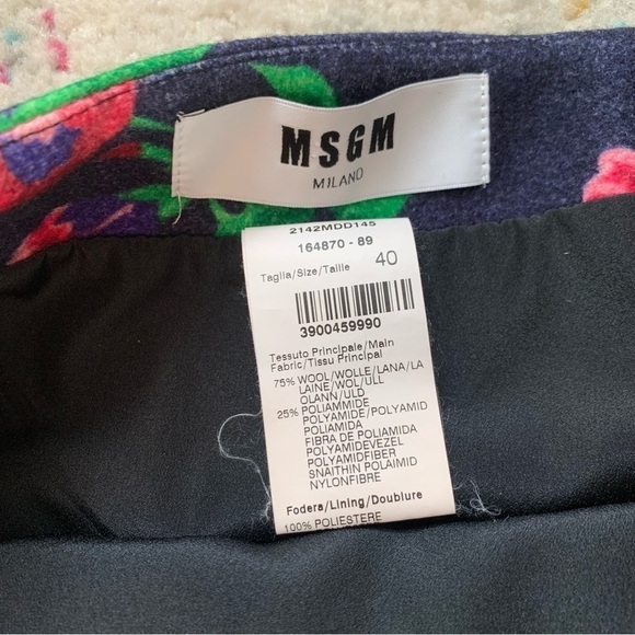 MSGM Milano Floral Wool Wraparound Skirt in Navy sz 4 - Picture 3 of 4